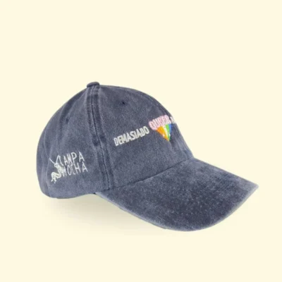 Gorra queer gris deslavado