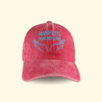 Gorra roja bordada Gorra roja frase bordada